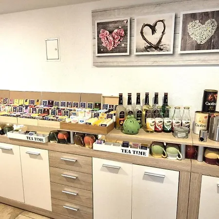 ホテル メリディアン 3*